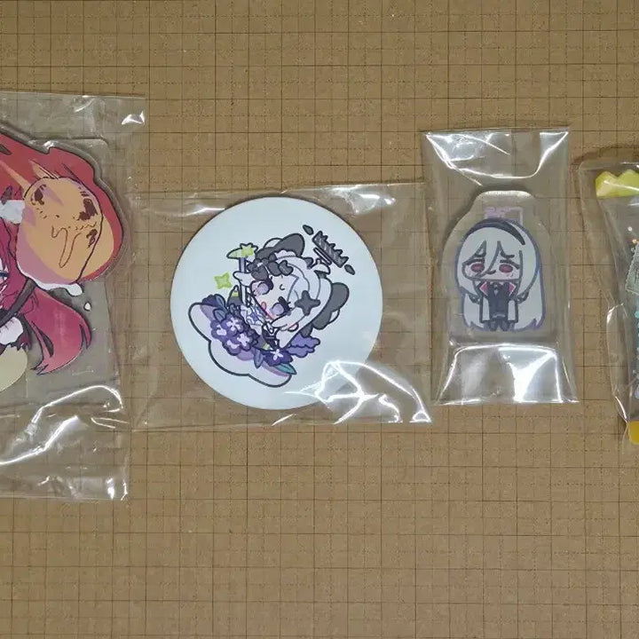 [BUNJANG] Blue Archive Collaboration Items / 블루아카이브 웨하스포토카드 아크릴 클리어파일 아리스 미카 히나 호시노