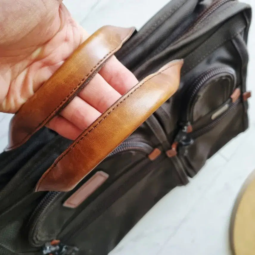 [SOLD OUT] 투미 서류 가방
