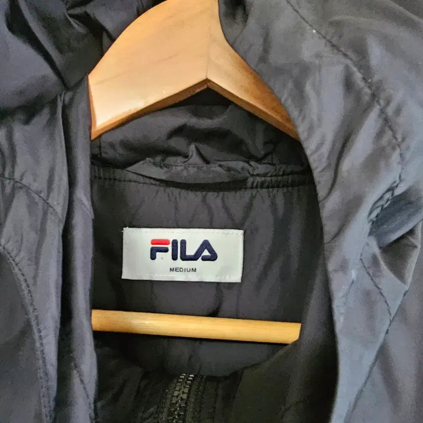 [SOLD OUT] 휠라 FILA 후드 바람막이 블랙 화이트 100