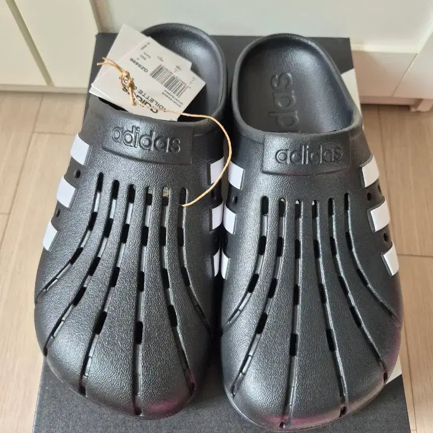 [SOLD OUT] 아디다스 아딜렛 클로그 255(GZ5886)