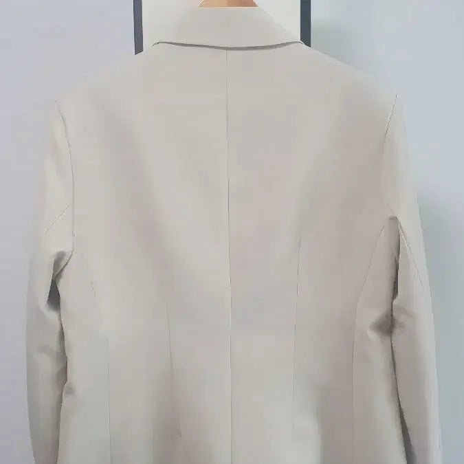 [SOLD OUT] CONTE DE JOY 베이지색 여성 자켓