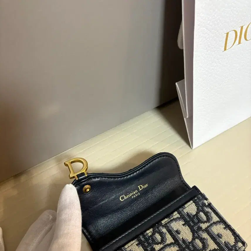 [SOLD OUT] 디올 오블리크 새들 카드지갑