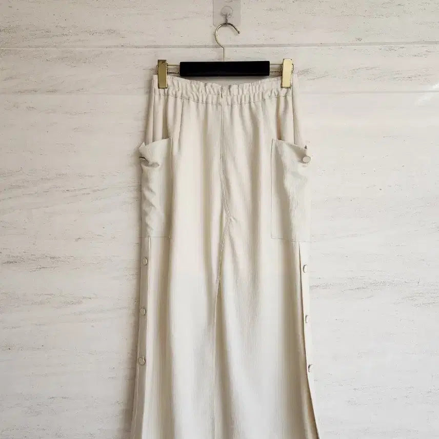 [SOLD OUT] 타임 버튼 패널 스커트 55사이즈