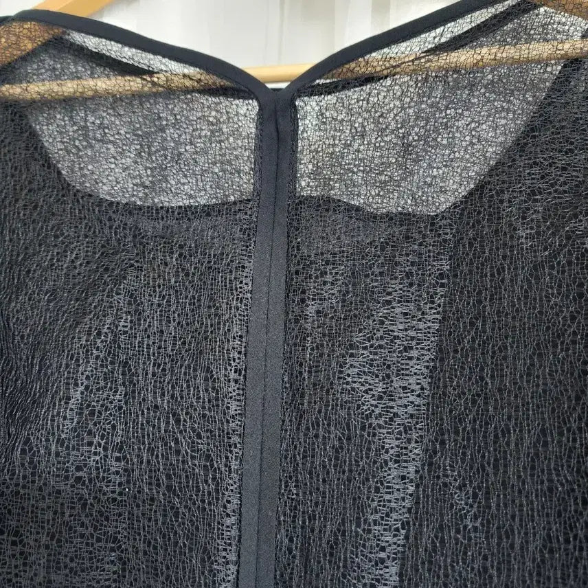 [BUNJANG] Zigot Black See-through Blouse / 지고트 블랙 시스루 블라우스