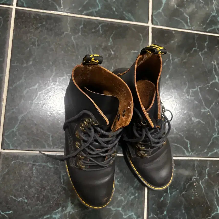 [BUNJANG] Dr. Martens Black Walker Boots / 닥터마틴 블랙 워커 부츠