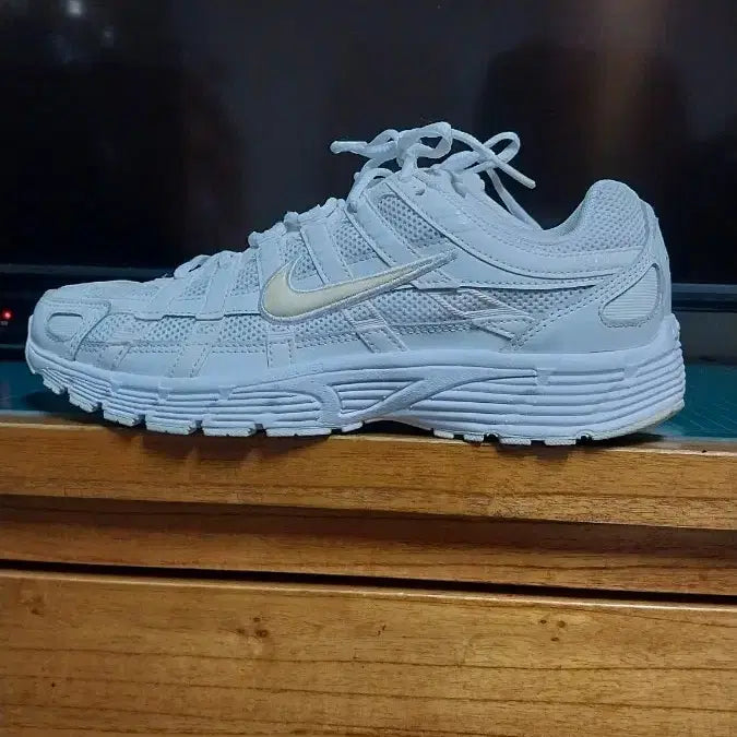 [BUNJANG] Nike P6000 Sneakers / 나이키 정품 P6000운동화.250