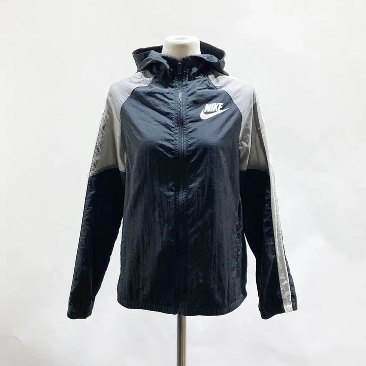 [BUNJANG] Nike Junior Hooded Windbreaker Jacket / 나이키 쥬니어 후드 바람막이집업 75 진스센스