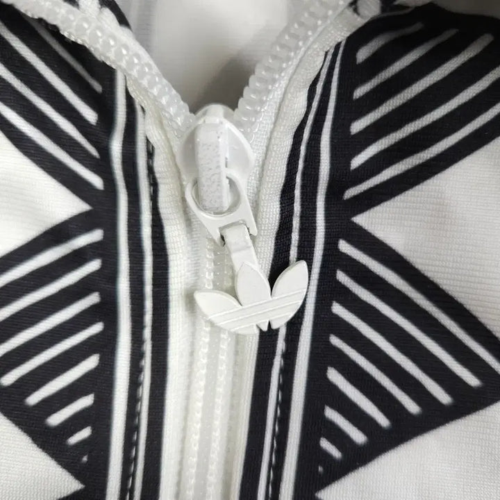 [BUNJANG] Adidas Firebird Big Logo Track Top [95] / 아디다스 파이어버드 빅로고 트랙탑 [95]
