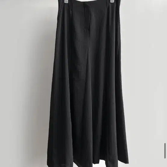 [BUNJANG] The Mui Skirt / 더무이 스커트