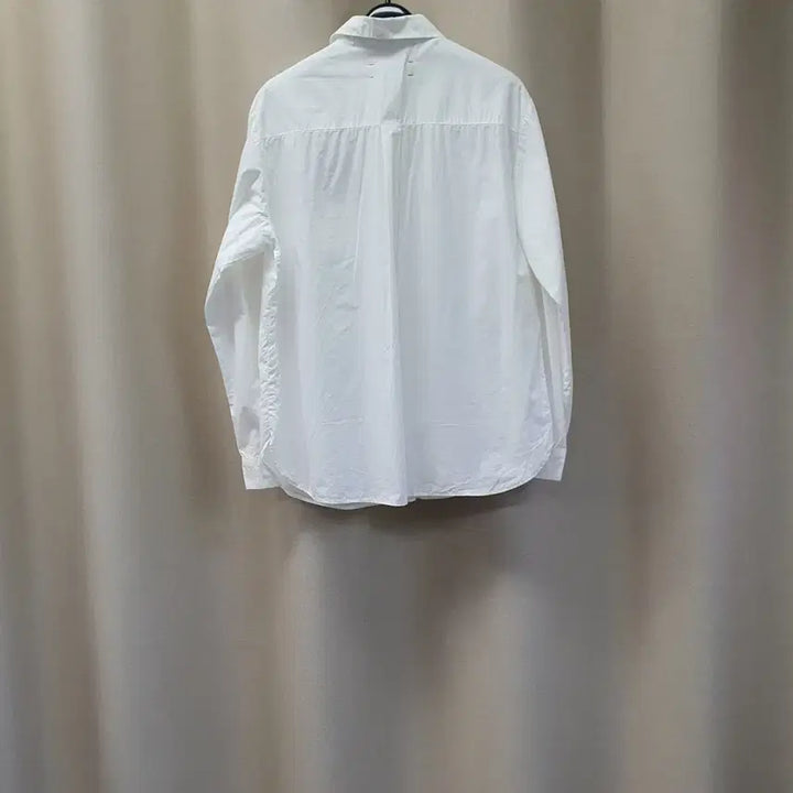 [SOLD OUT] 아떼 바네사브루노 자수 셔츠