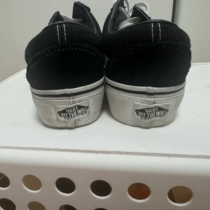 [BUNJANG] Vans Old Skool Black Sneakers / 235 반스 올드스쿨 블랙