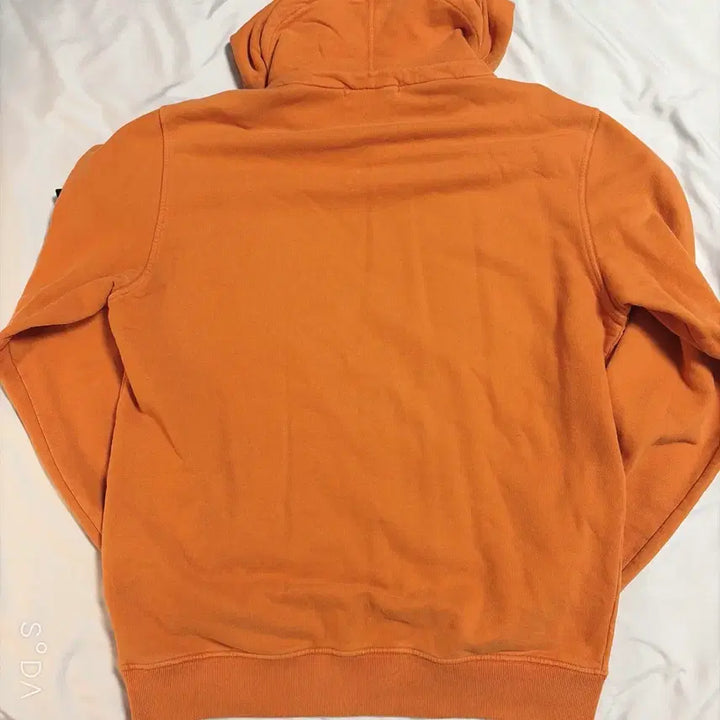 [BUNJANG] Stone Island Two-Button Orange Hoodie M / 스톤아일랜드 투버튼 오렌지 후드티 M