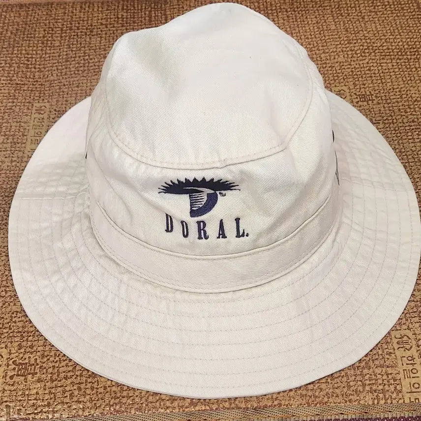 [SOLD OUT] 빈티지 Doral 아이보리 버킷햇 골프 모자