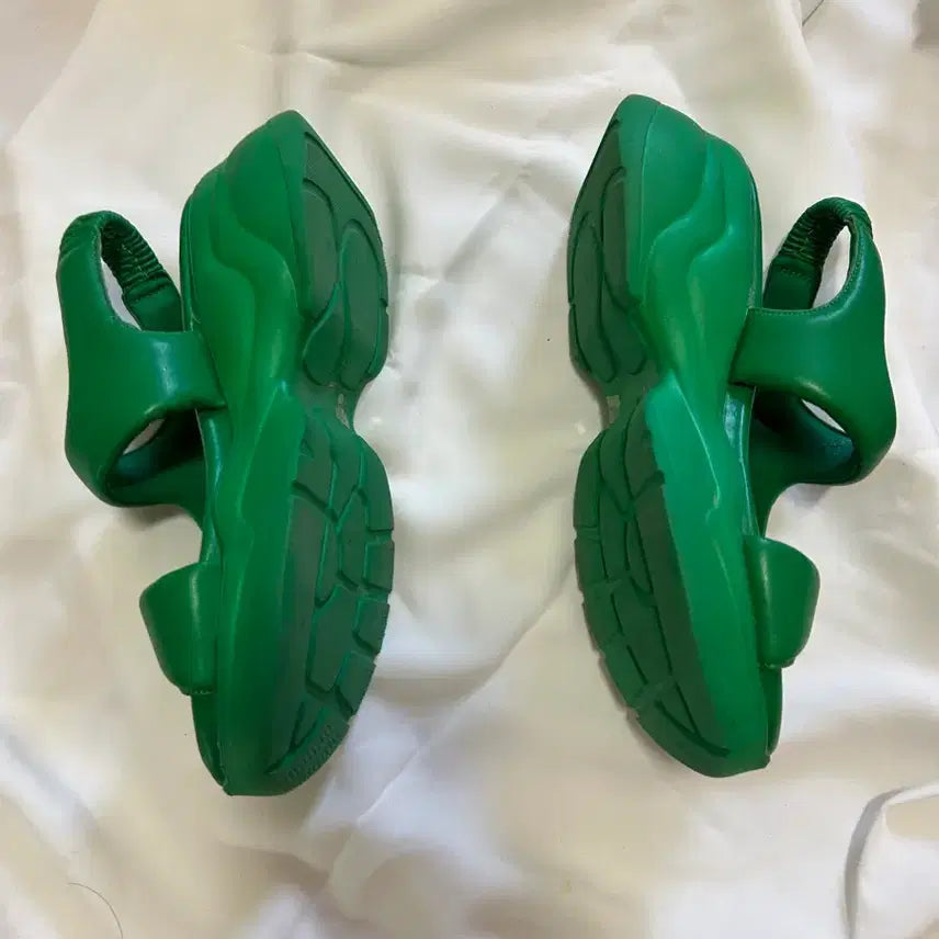 [BUNJANG] Escargot Green Bending Sandals (Size 230) / 에스까르고 그린 밴딩 샌들 230
