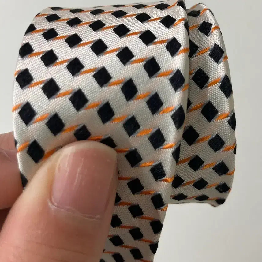 [BUNJANG] Hugo Boss Necktie / 휴고보스 넥타이
