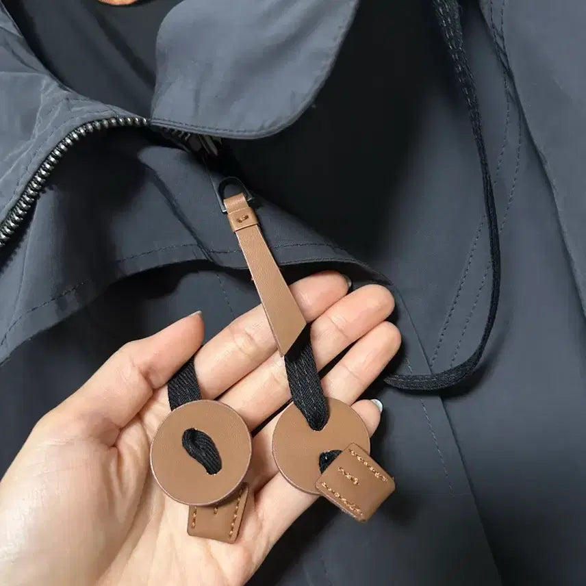 [SOLD OUT] SJSJ 바스락 드로우스트링 바람막이 점퍼