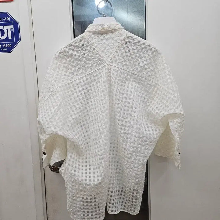 [BUNJANG] Time White Check Blouse / 타임 블라우스