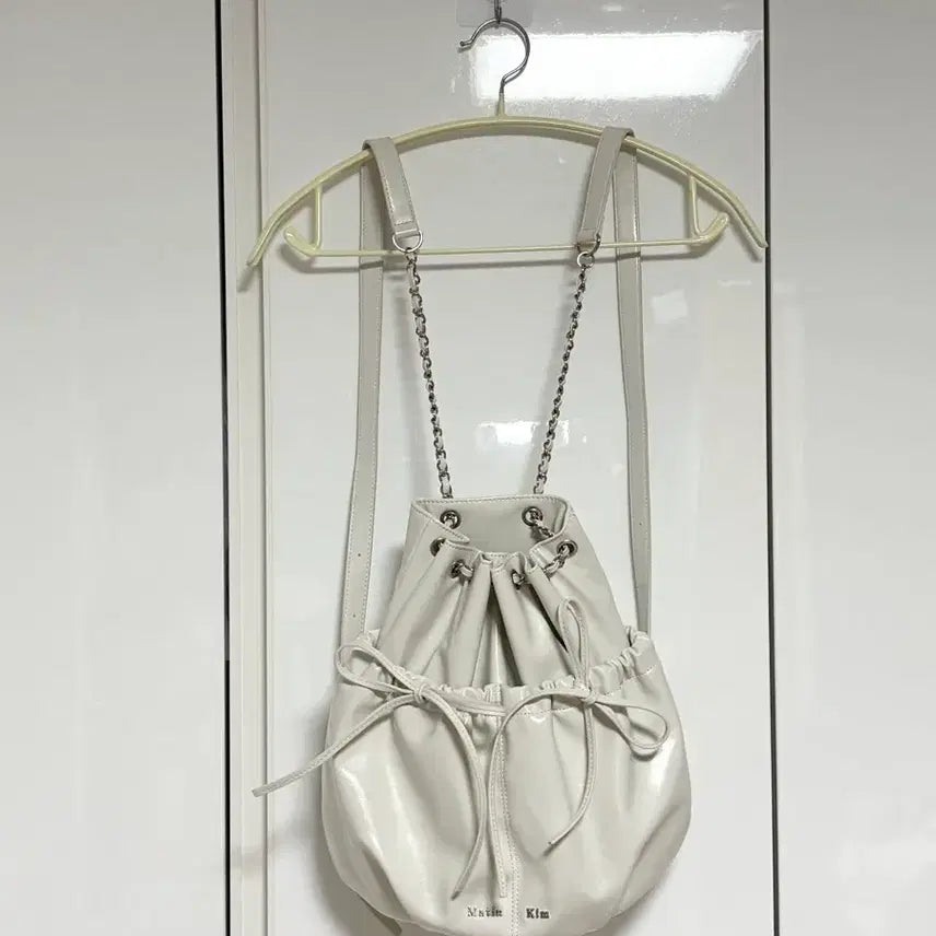 [BUNJANG] Matinkim White Shirring Backpack / 마뗑킴 화이트 셔링 백팩