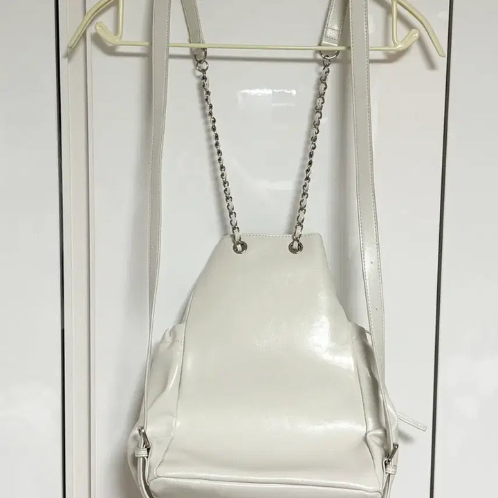 [BUNJANG] Matinkim White Shirring Backpack / 마뗑킴 화이트 셔링 백팩