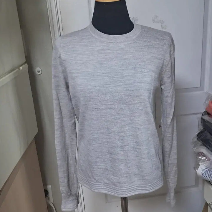 [BUNJANG] Club Monaco Grey Spring Knit Sweater / 클럽모나코 그레이 봄 니트 55(얇은 울 소재)