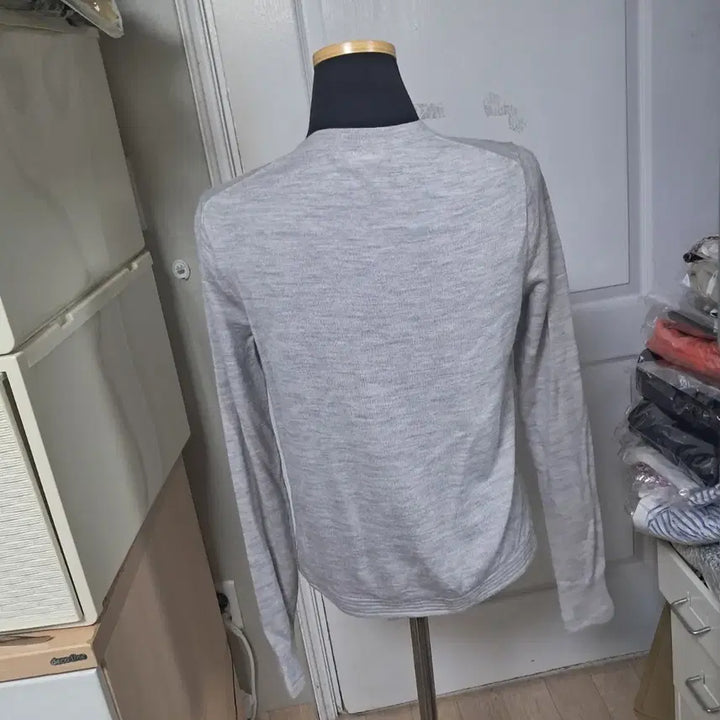 [BUNJANG] Club Monaco Grey Spring Knit Sweater / 클럽모나코 그레이 봄 니트 55(얇은 울 소재)