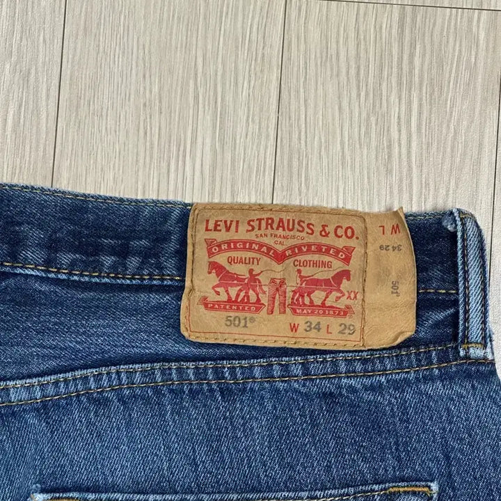 [SOLD OUT] 리바이스 501 (34x29)