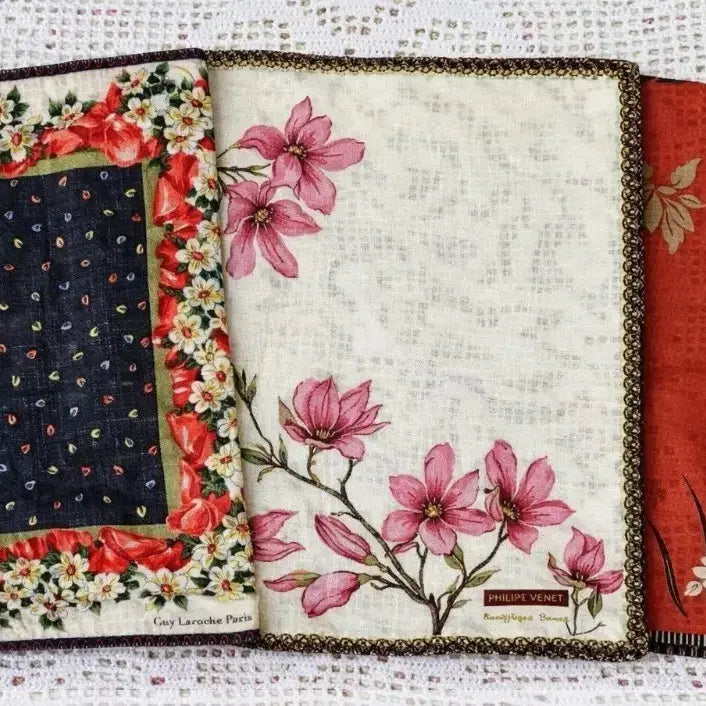[BUNJANG] Designer Floral Handkerchief Bundle Set / 디자이너 플라워 손수건 3장 일괄