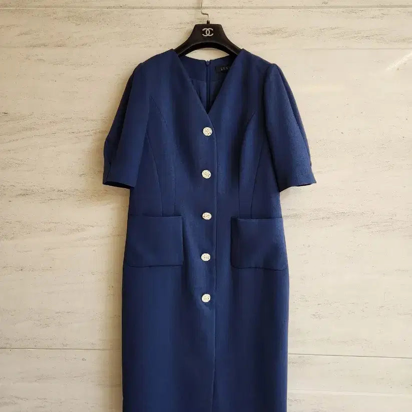 [BUNJANG] Unbranded V-neck Point Button Dress (Navy) / 린 브이넥 포인트버튼 원피스 77사이즈