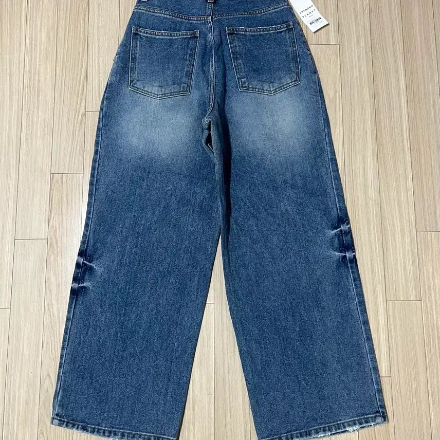 [SOLD OUT] 언노운플라넷 청바지 (새상품)