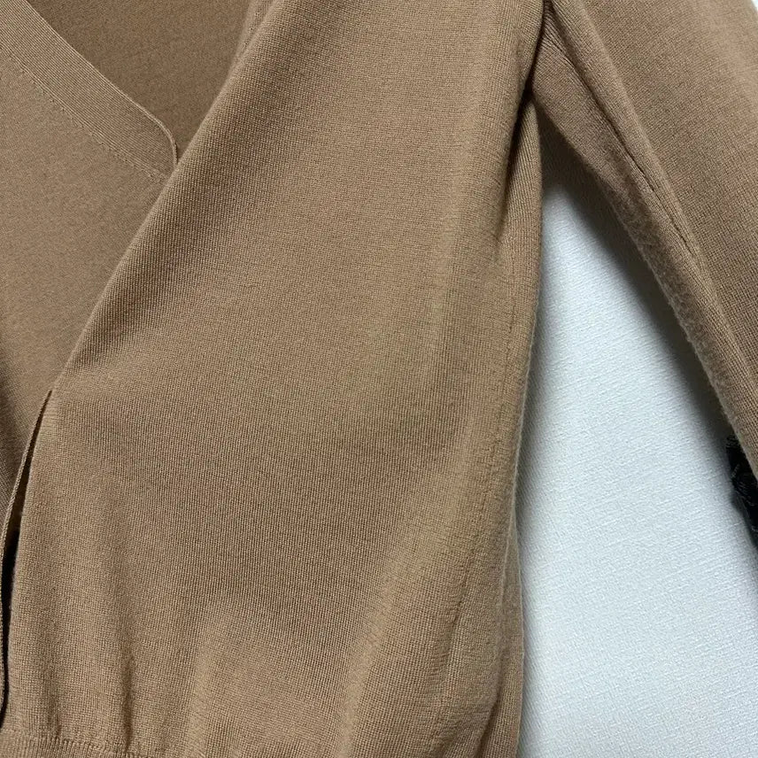 [SOLD OUT] 띠어리 실켓 울 카멜 가디건