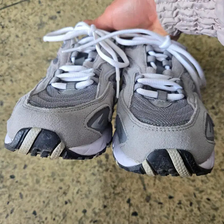 [BUNJANG] New Balance 725 Gray Sneakers / 뉴발란스 725 그레이 운동화