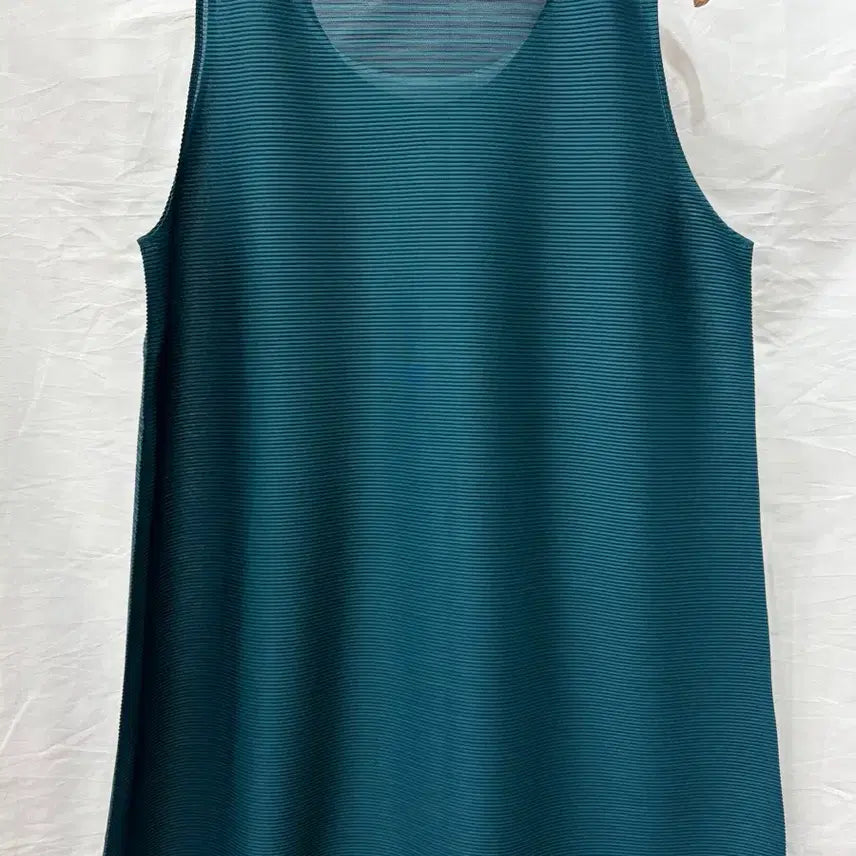 [BUNJANG] Pleats Please Sleeveless Top Deep Green Size 3 / 플리츠플리즈 민소매 탑 딥그린3사이즈(정품)