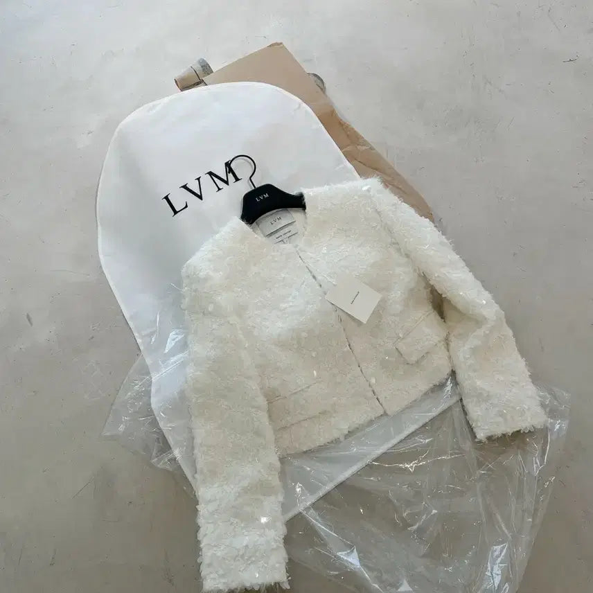 [BUNJANG] LVM Lovemin Swan Tweed Jacket Ivory / 새상품) LVM 러브민 스완 최미나수 트위드 자켓 아이보리