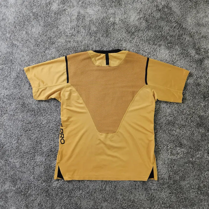 [BUNJANG] Nike AeroAdapt Short Sleeve T-Shirt / [무료배송] NIKE 반팔 티셔츠