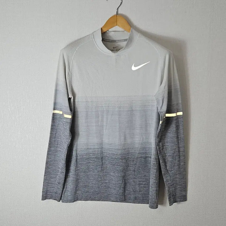 [SOLD OUT] 나이키 러닝 스카치 리틀렉티브 긴팔티셔츠 테크 드라이핏 기능성 L