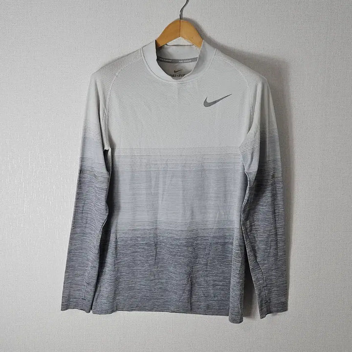 [SOLD OUT] 나이키 러닝 스카치 리틀렉티브 긴팔티셔츠 테크 드라이핏 기능성 L