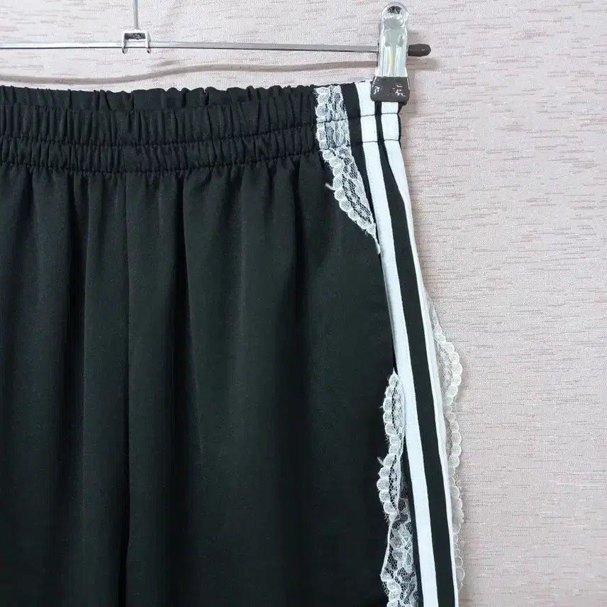 [SOLD OUT] B4-18/레이스배색 블랙 밴딩팬츠 여성