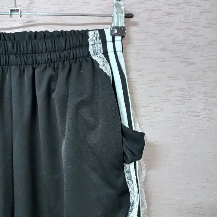 [SOLD OUT] B4-18/레이스배색 블랙 밴딩팬츠 여성
