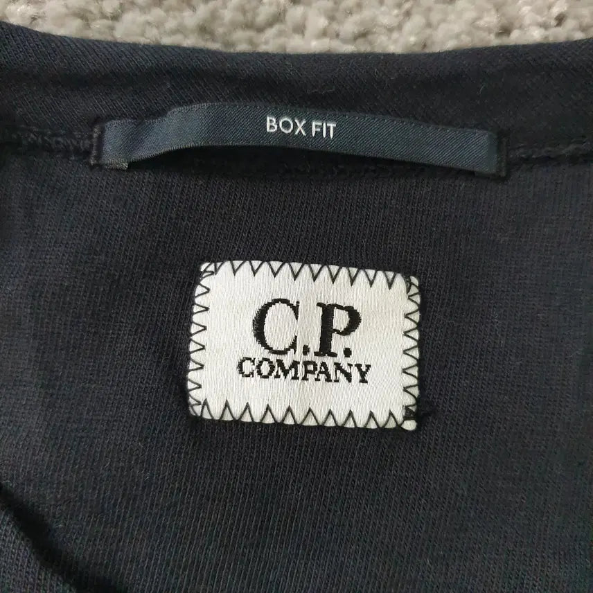 [BUNJANG] [무료배송] C.P. COMPANY 반팔 티셔츠 / [무료배송] C.P. COMPANY 반팔 티셔츠