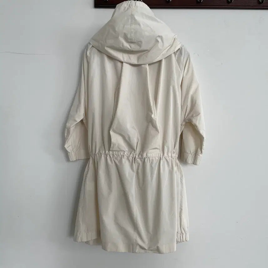 [SOLD OUT] 타임 폴리에스터 크림 후드 야상 코트