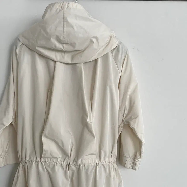 [SOLD OUT] 타임 폴리에스터 크림 후드 야상 코트