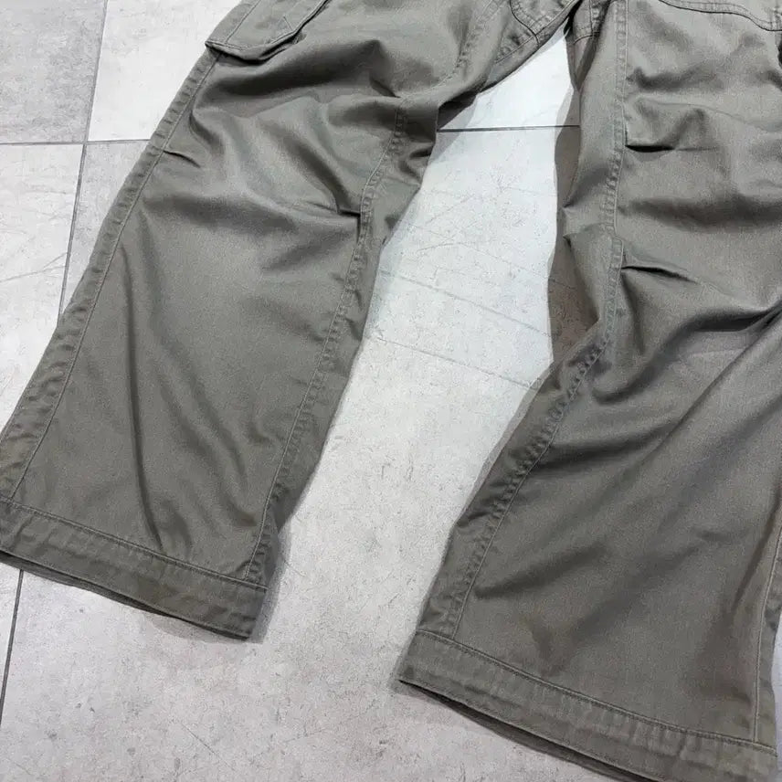 [SOLD OUT] 일본판 아디다스 백로고 카고팬츠