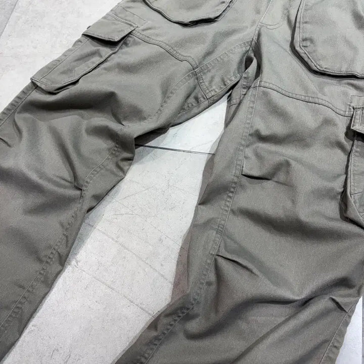 [SOLD OUT] 일본판 아디다스 백로고 카고팬츠