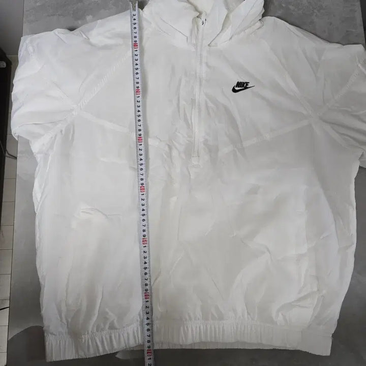 [SOLD OUT] 나이키 화이트 바람막이 하프집업