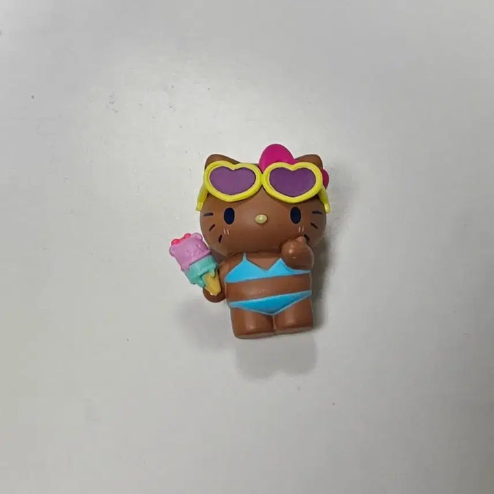[BUNJANG] Sanrio Moodful Gacha Tanning Kitty / 산리오 모두풀 가챠 태닝키티 판매합니다!