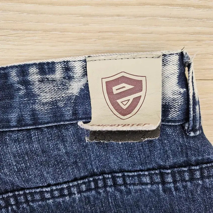 [BUNJANG] (실착1회) 데님 버뮤다팬츠 프리사이즈 오버핏 / (실착1회) 데님 버뮤다팬츠 반바지 프리사이즈 오버핏