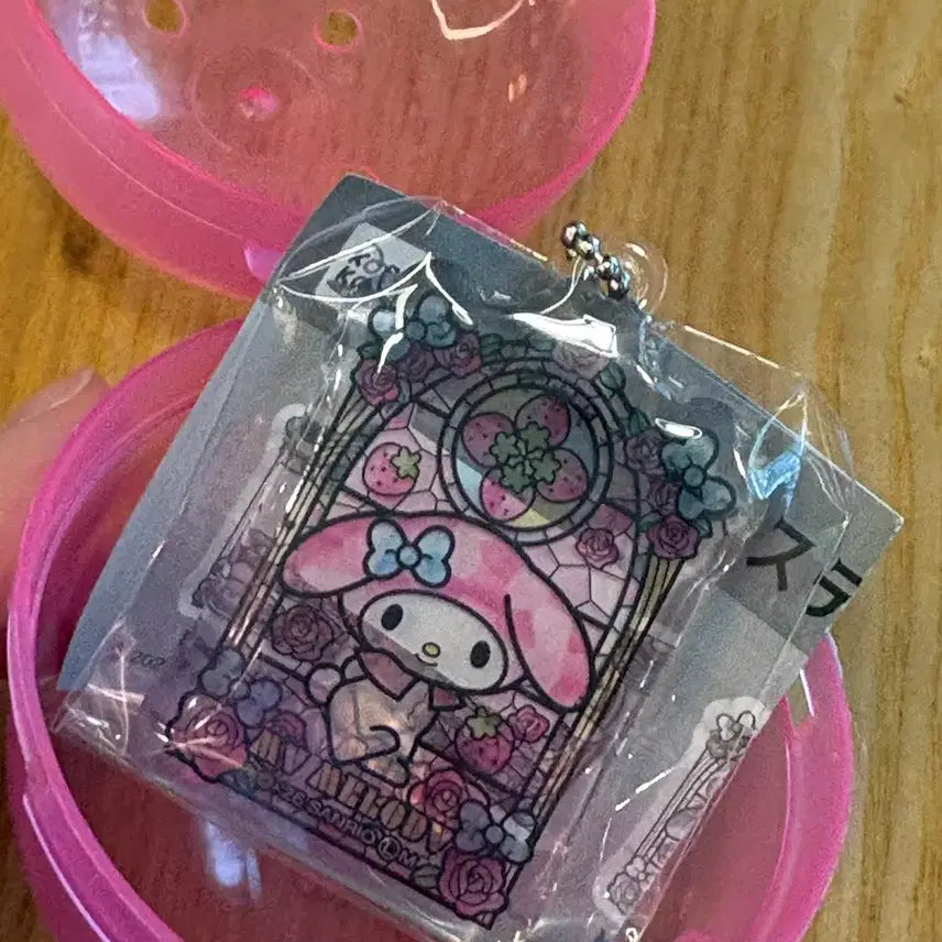 [SOLD OUT] 산리오 스테인드 글라스 가챠 마멜