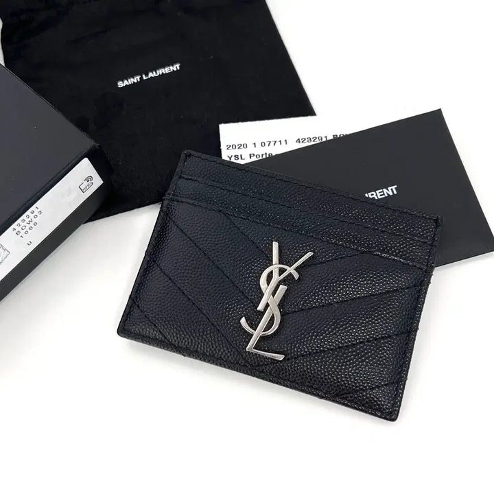 [BUNJANG] Saint Laurent Monogram Matelassé Card Wallet - Black / 생로랑 모노그램 마틀라세 은장 카드지갑 블랙 (423291)