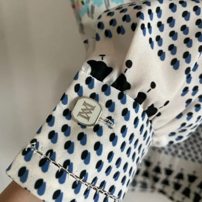 [SOLD OUT] (새상품급)미샤 블라우스