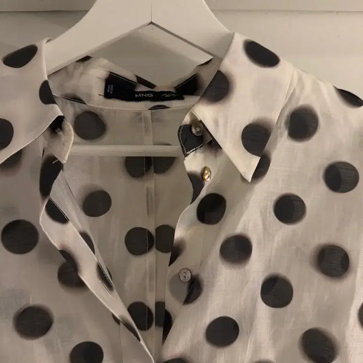 [BUNJANG] Mango Dot Blouse / 망고 도트 블라우스